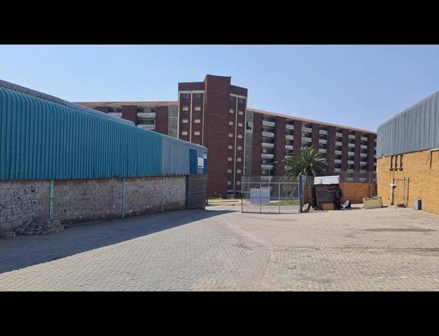 INDUSTRIAL PROPERTY TO RENT IN SIDWELL
